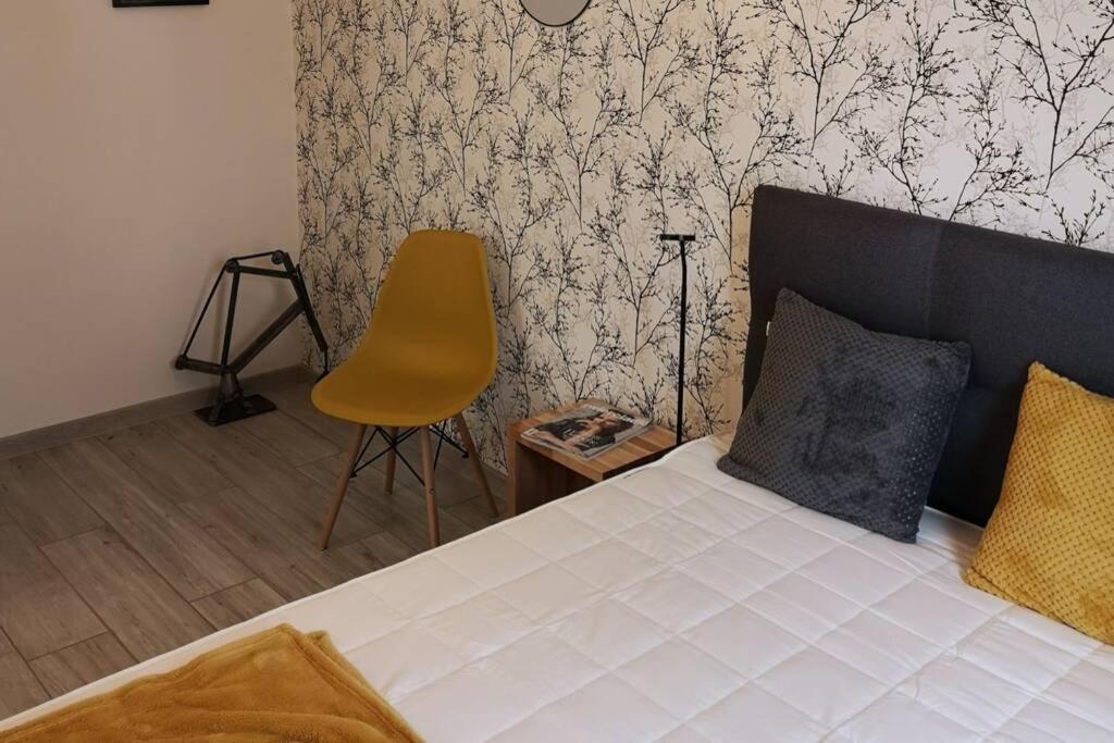 Apartment The Yellow