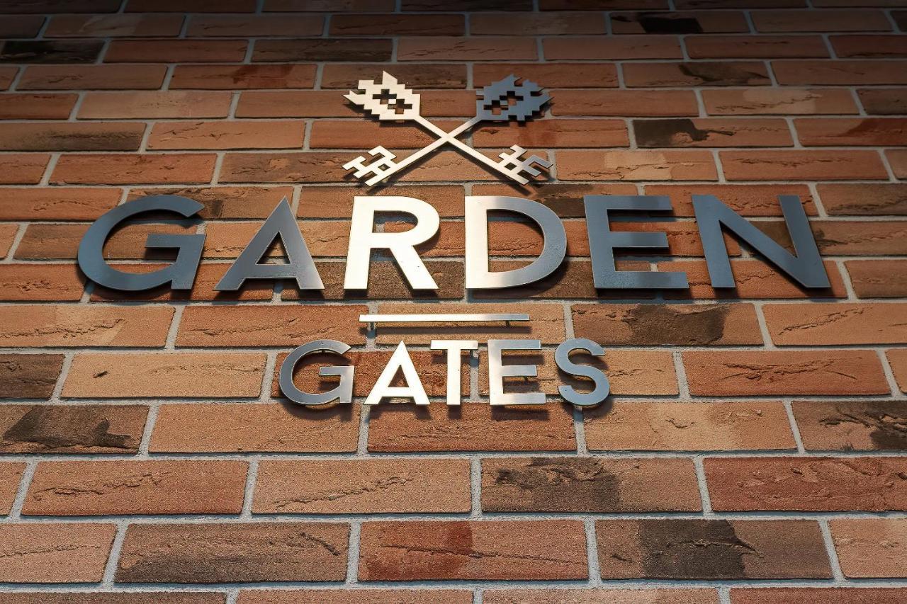 Garden Gates By Renters Apartament