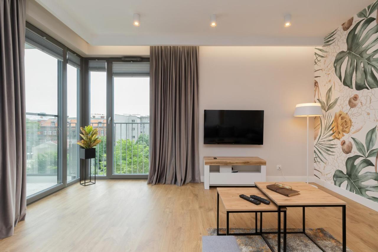 Garden Gates By Renters Apartament