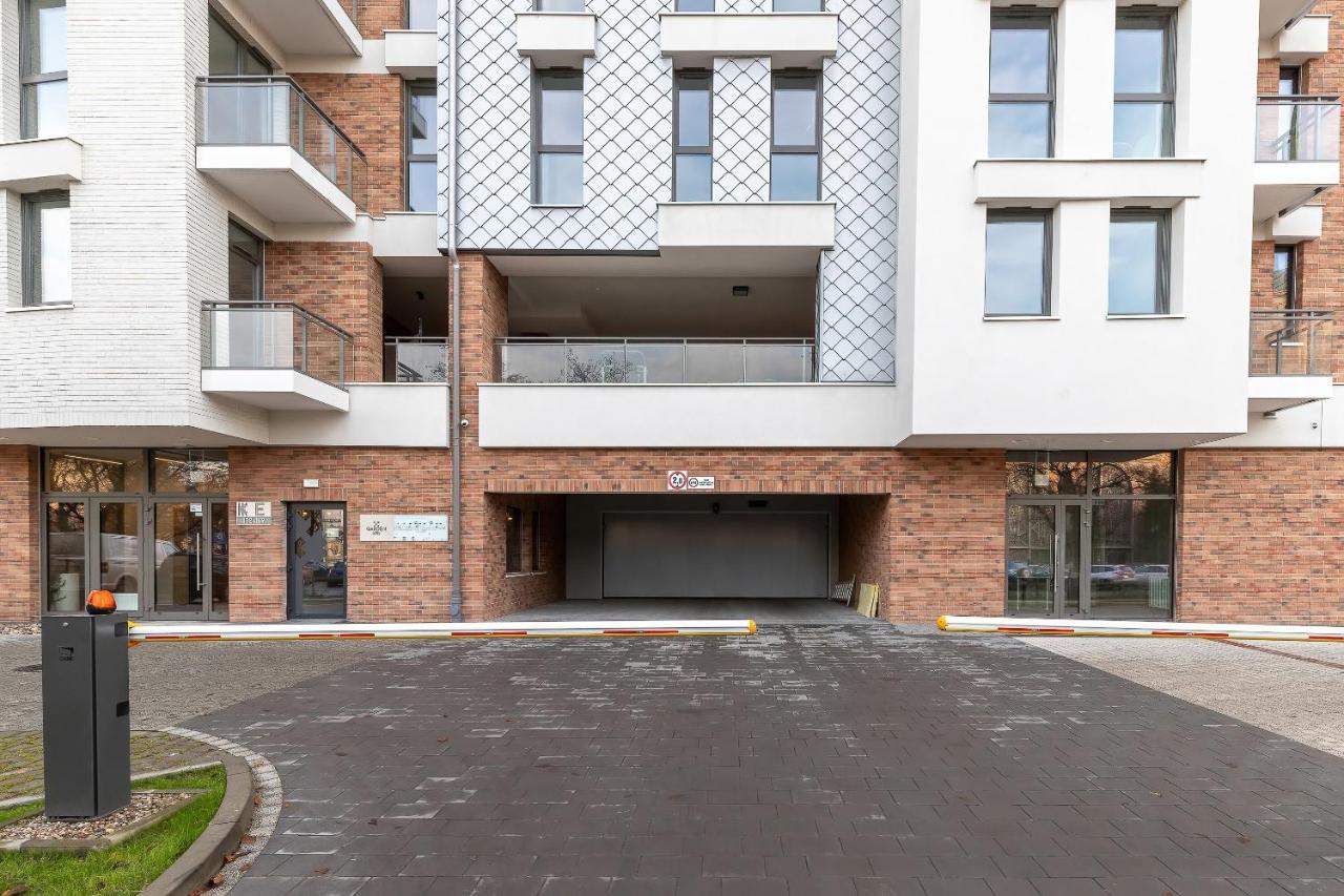 Garden Gates By Renters Apartament