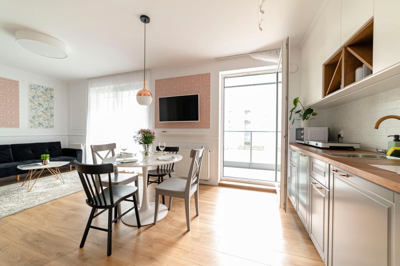 Apartment Heaven In The Old Town With Private Parking