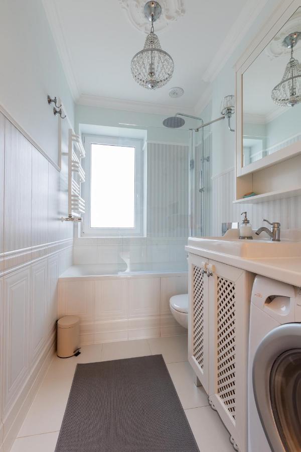 Elegant Near Old Town - Free Parking Apartment *