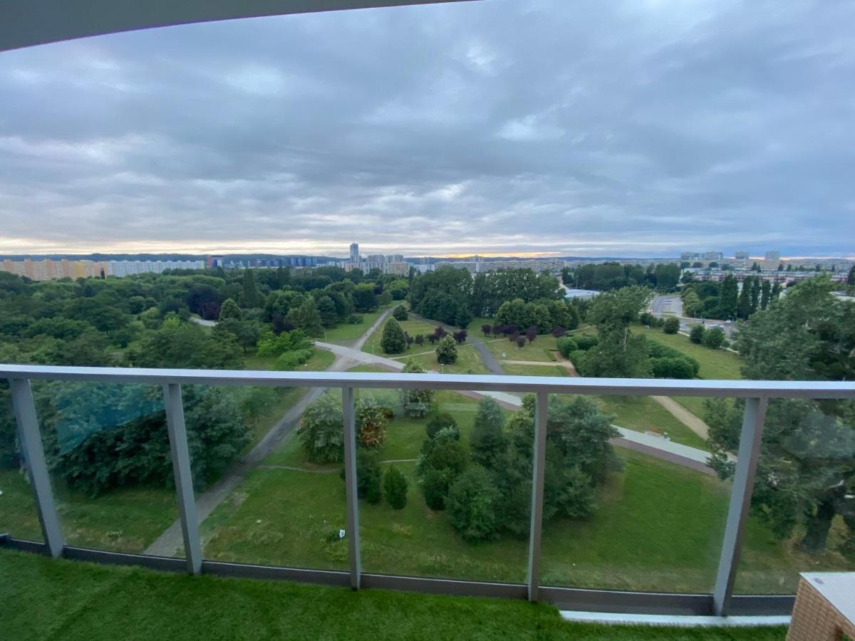 Apartament Przy Plazy De Luxe 70m2 Apartment