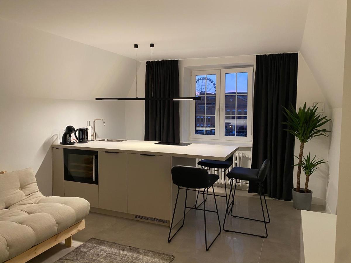 Apartament West - Targ Rybny Huoneisto