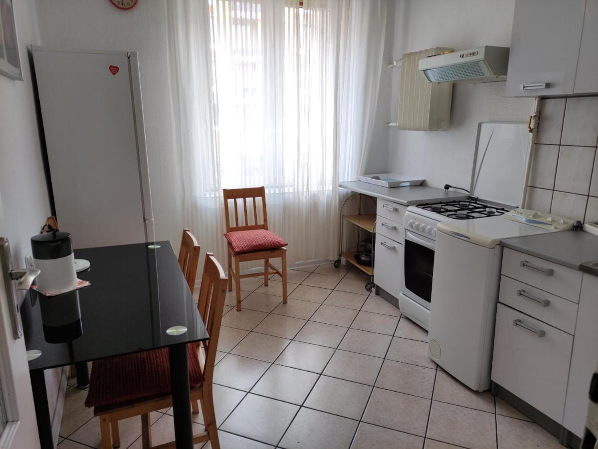 Grand Tourist Apartament Falcon Apartment *
