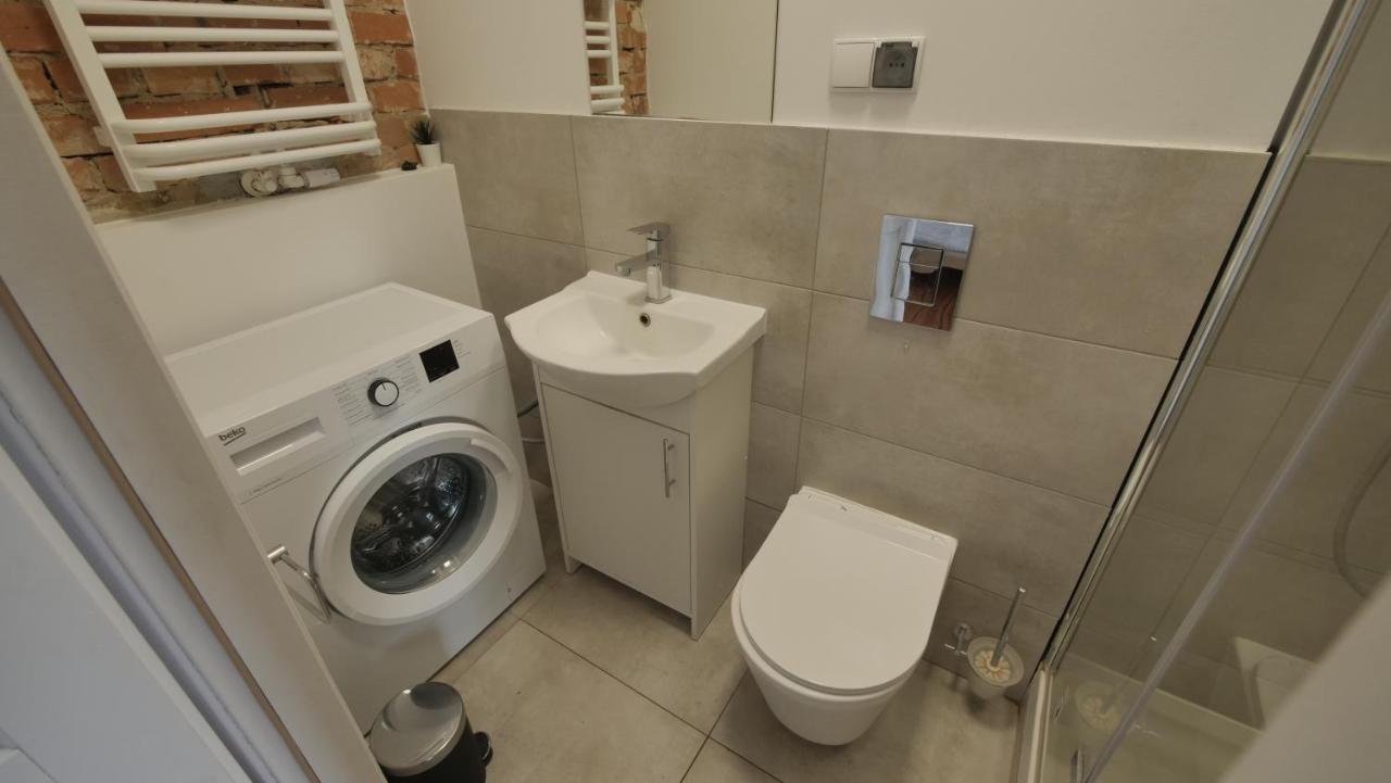 Biskupia Riverside City View Apartamento