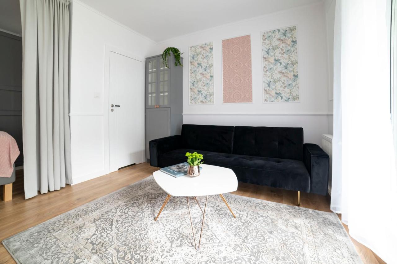 Apartment Heaven In The Old Town With Private Parking