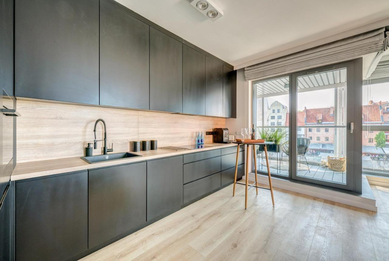 The Black Crane Apartment *