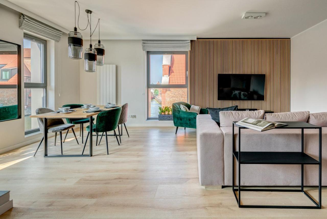 The Black Crane Apartment *