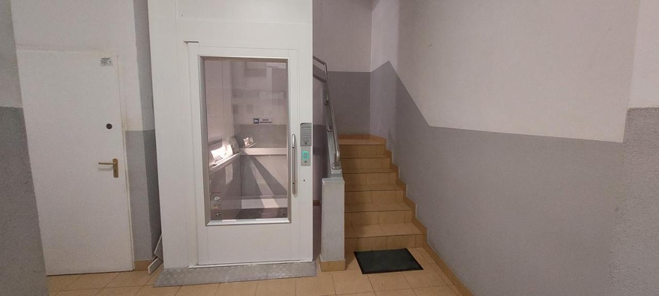 Central Dluga 1 Apartment
