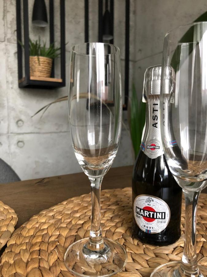 Lägenhet Loftowy, 3-pokojowy Apartament W Pieknej Okolicy Gdańsk