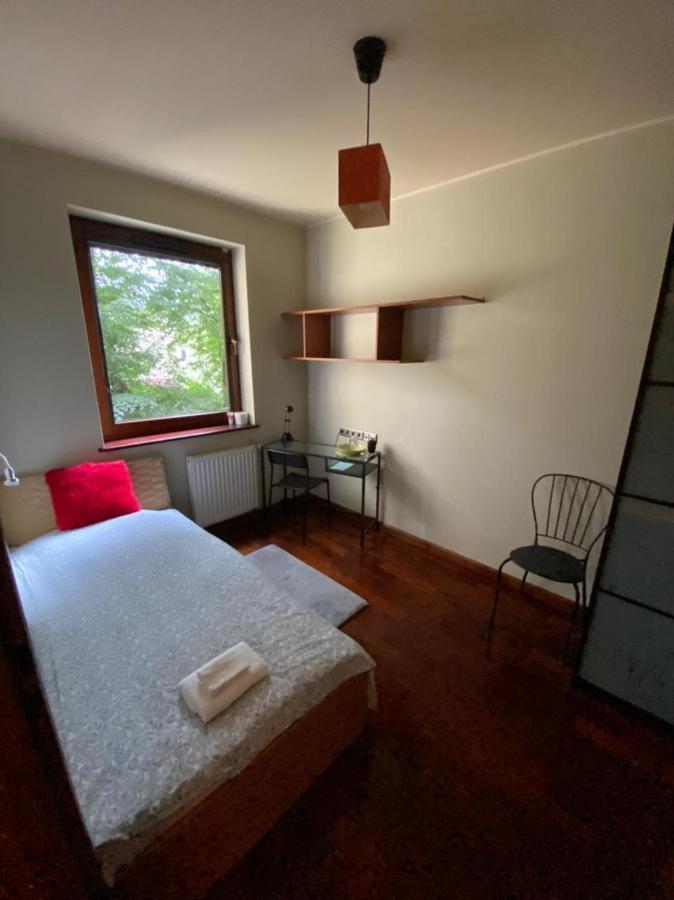 Cooliving: Cozy Near Medical Academy *