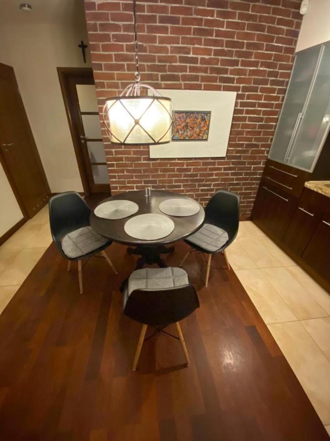 Cooliving: Cozy Near Medical Academy *