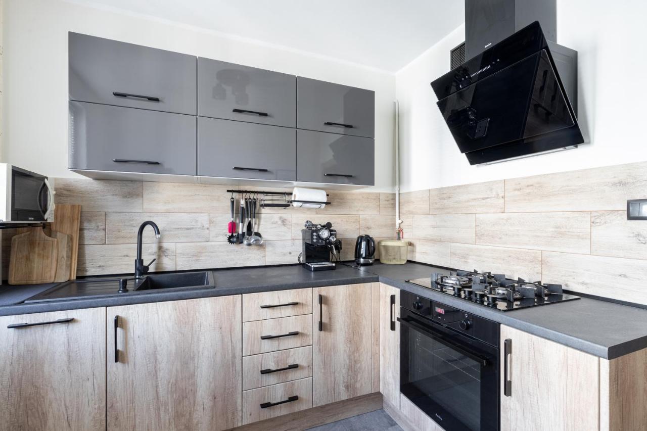 Loftowy, 3-pokojowy Apartament W Pieknej Okolicy Lägenhet Gdańsk