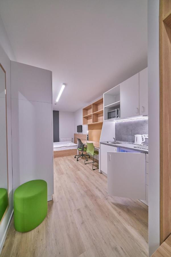 Collegia Aparthotel *