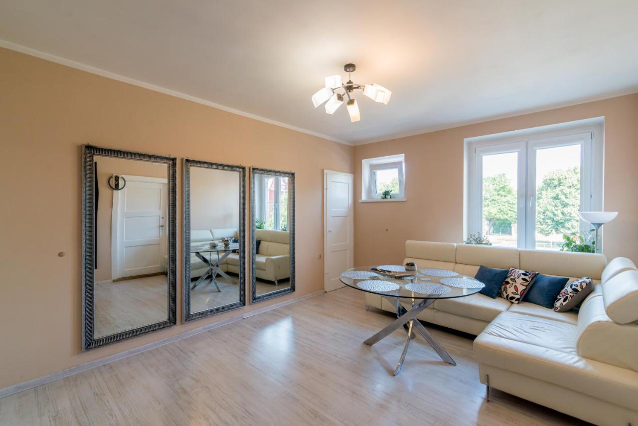 White Apartment *