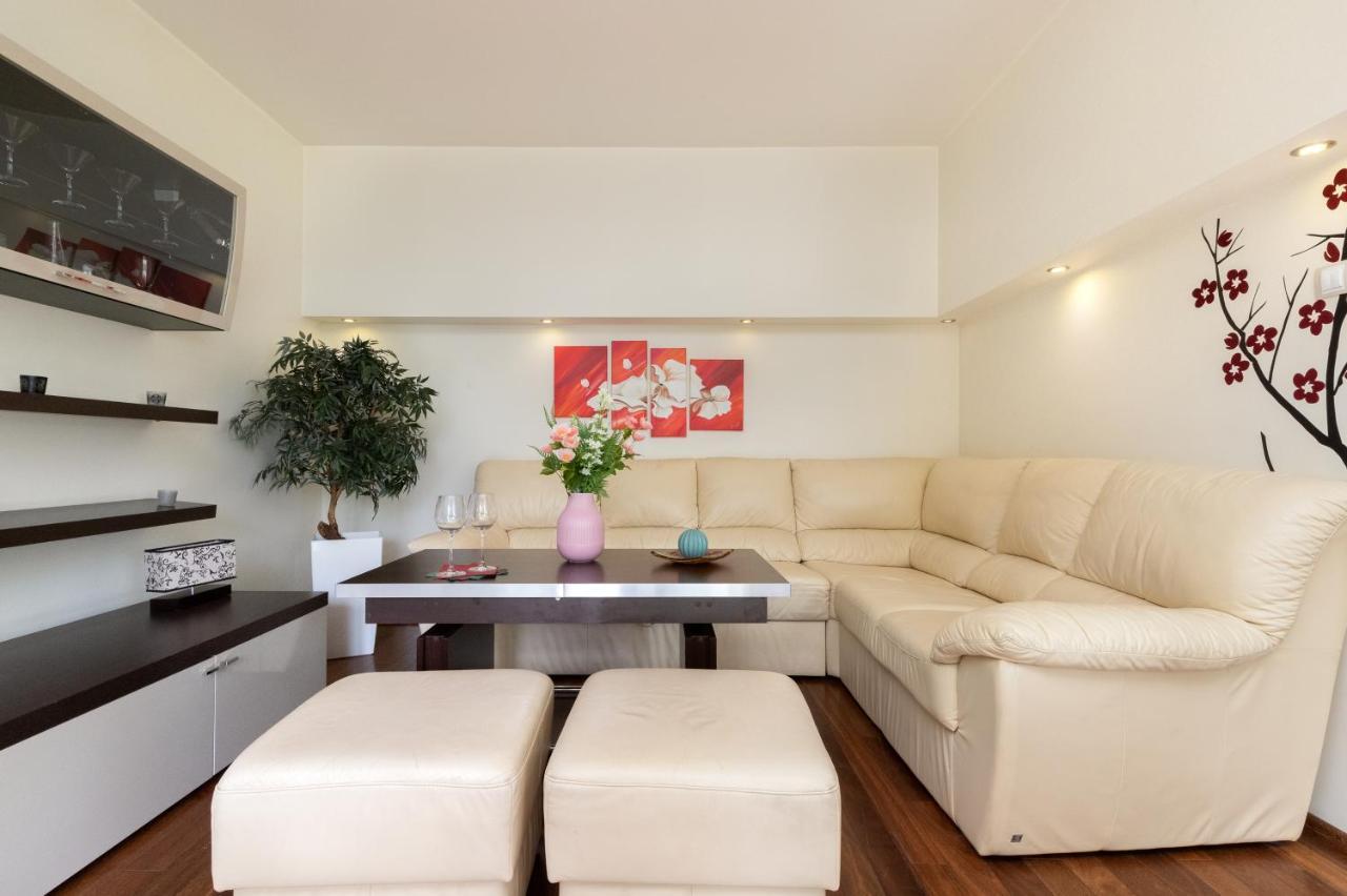 Trzy Zagle By Renters *