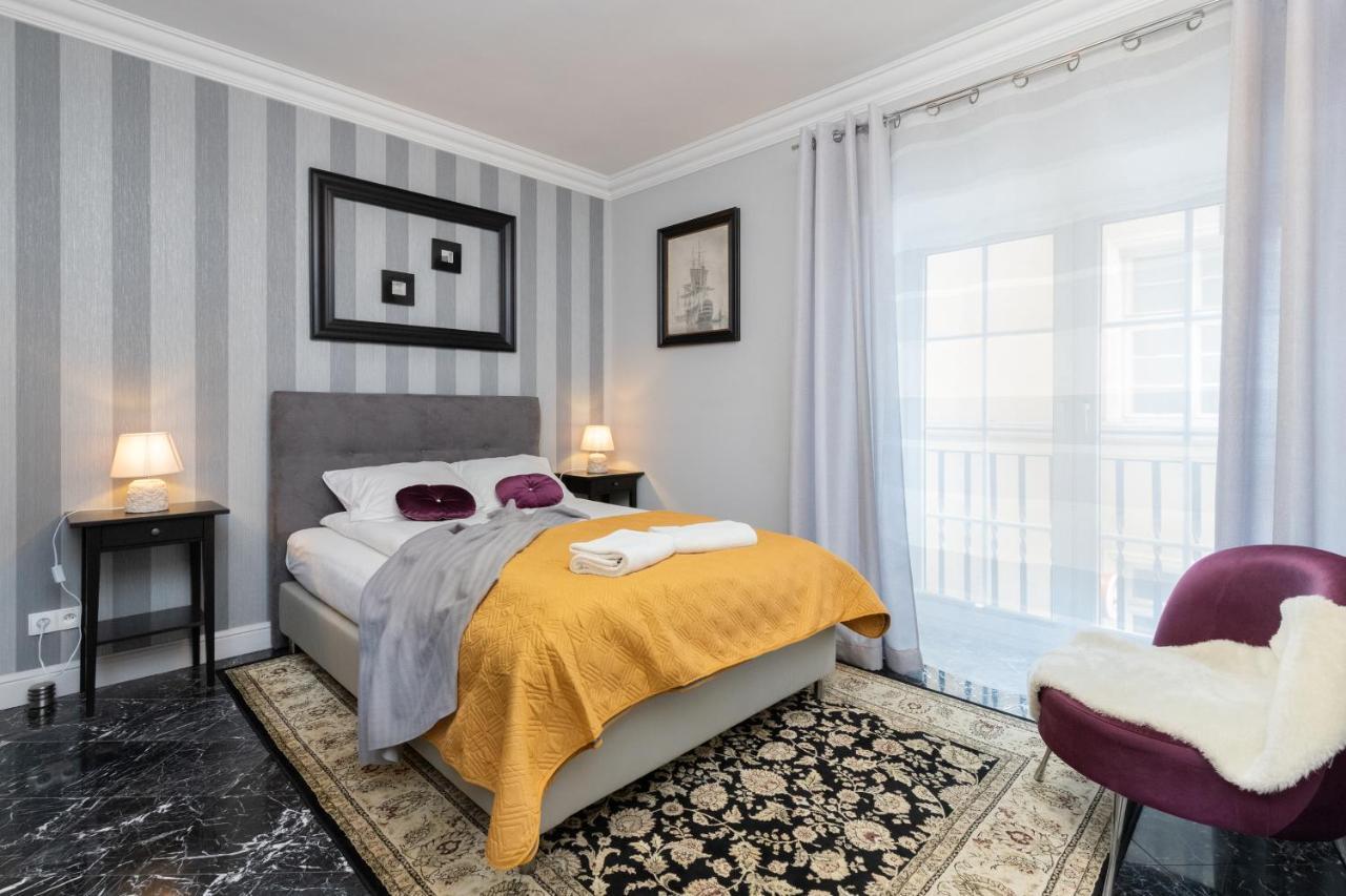 Pod Neptunem By Renters * Gdansk