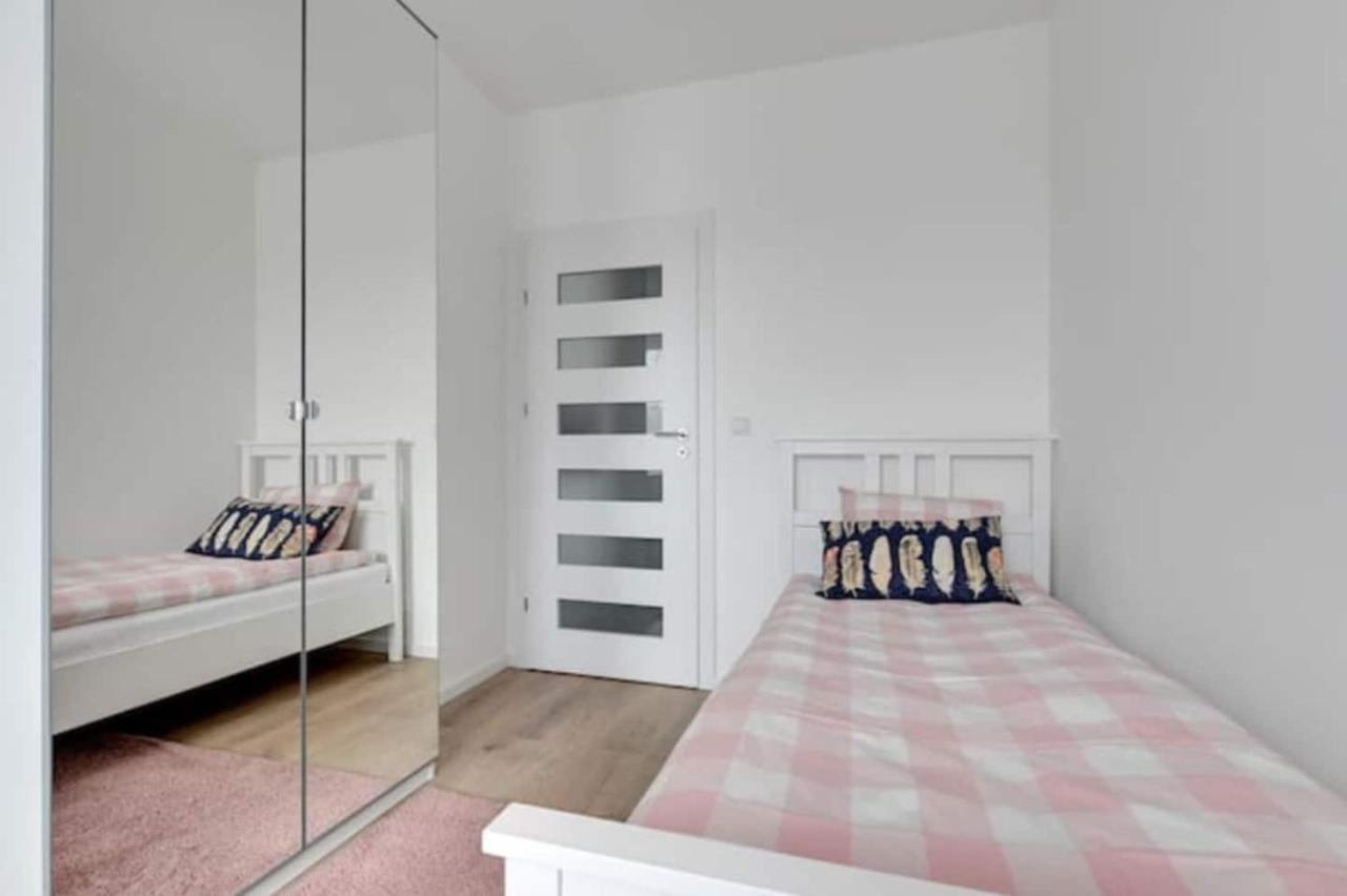 Căn hộ Golden Dluga Grobla 10 M23 *