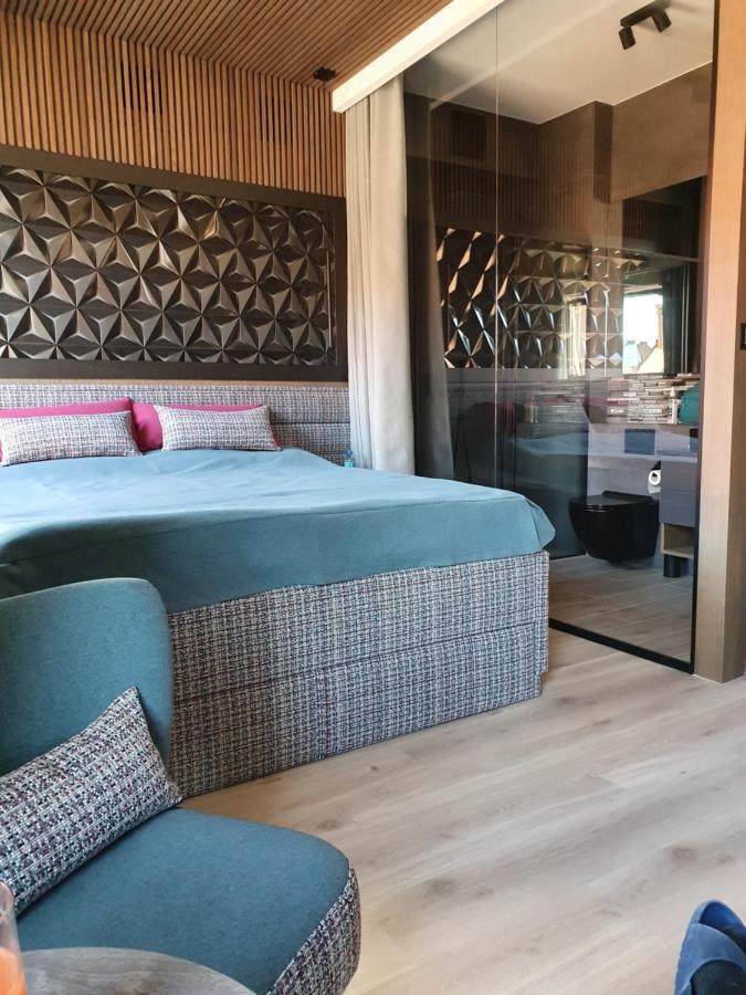 Marin Exclusive & Private Garage Apartment Gdansk