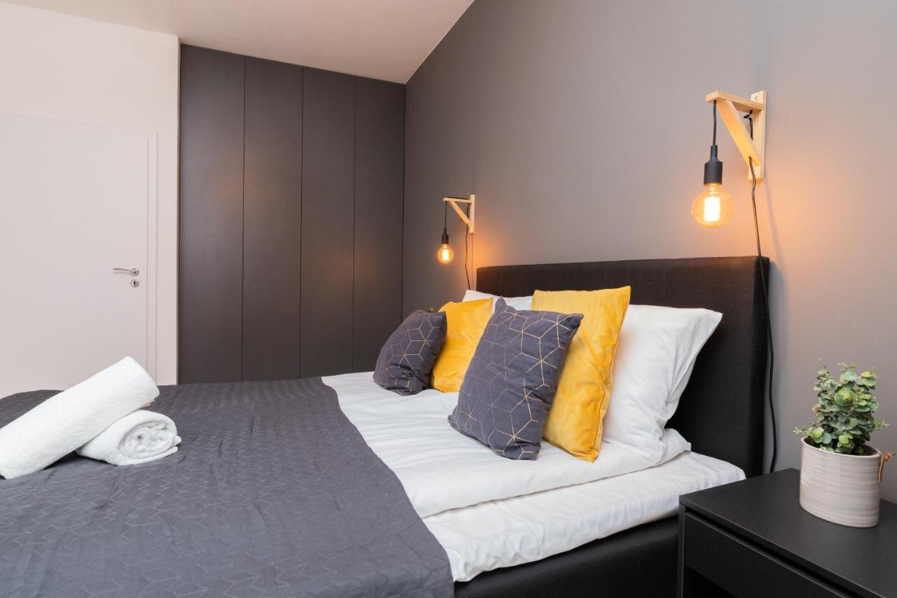 Rajska 8 Old Town By Renters Prestige Apartment