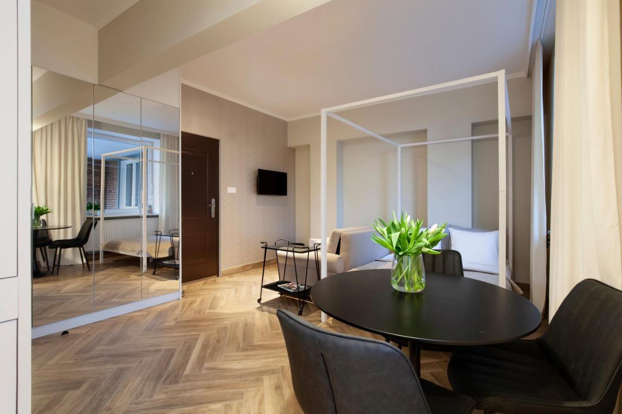 Elite Old Town Center Premium *