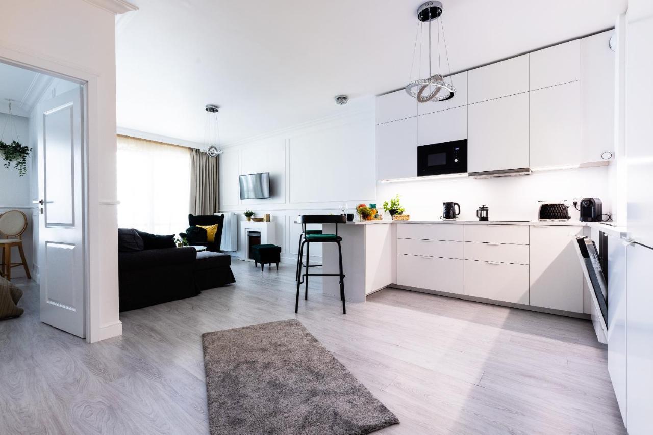 Amber Old Town Apartment *