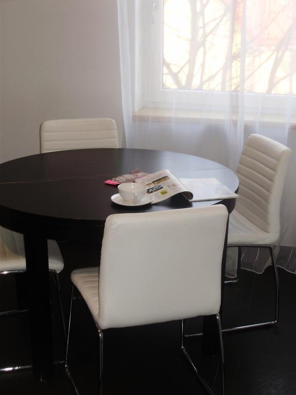Przy Reformackiej Apartment *