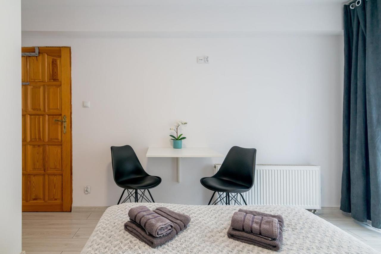 Studio I Pokoje I Pokoje Z Lazienkami Apartment