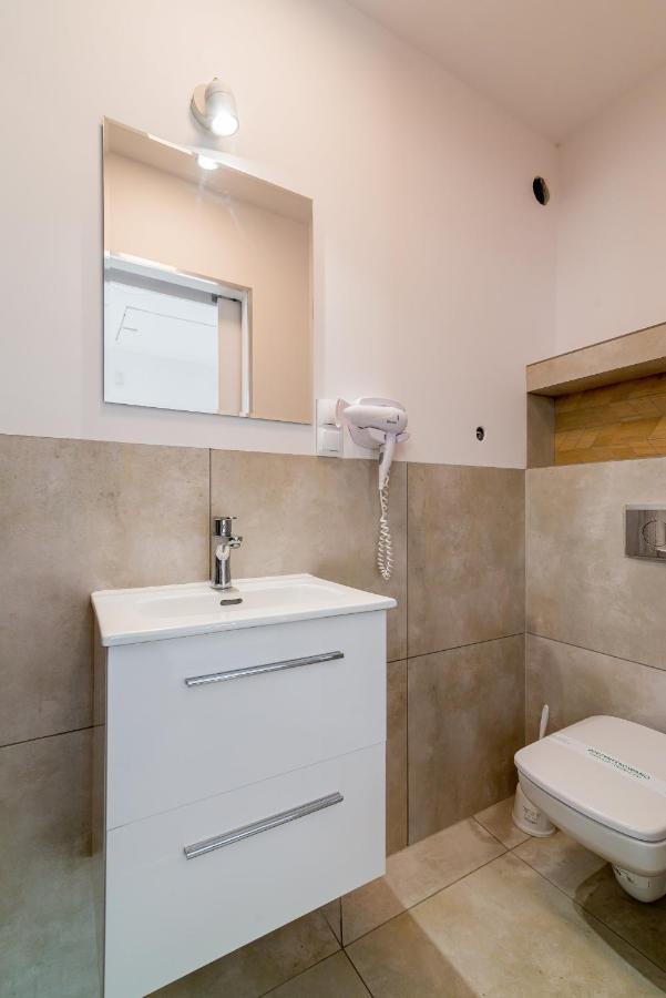 Studio I Pokoje I Pokoje Z Lazienkami Apartment