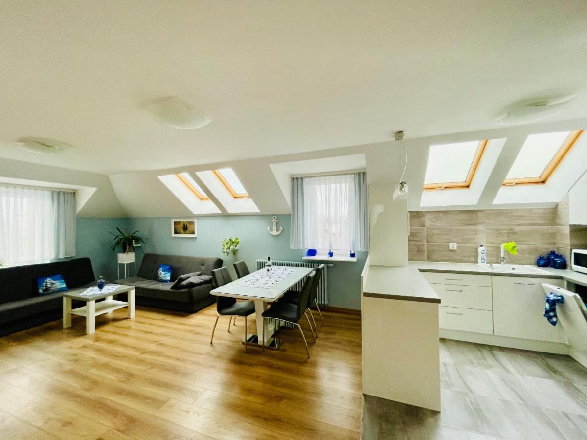 Apartment Bystrzycka *