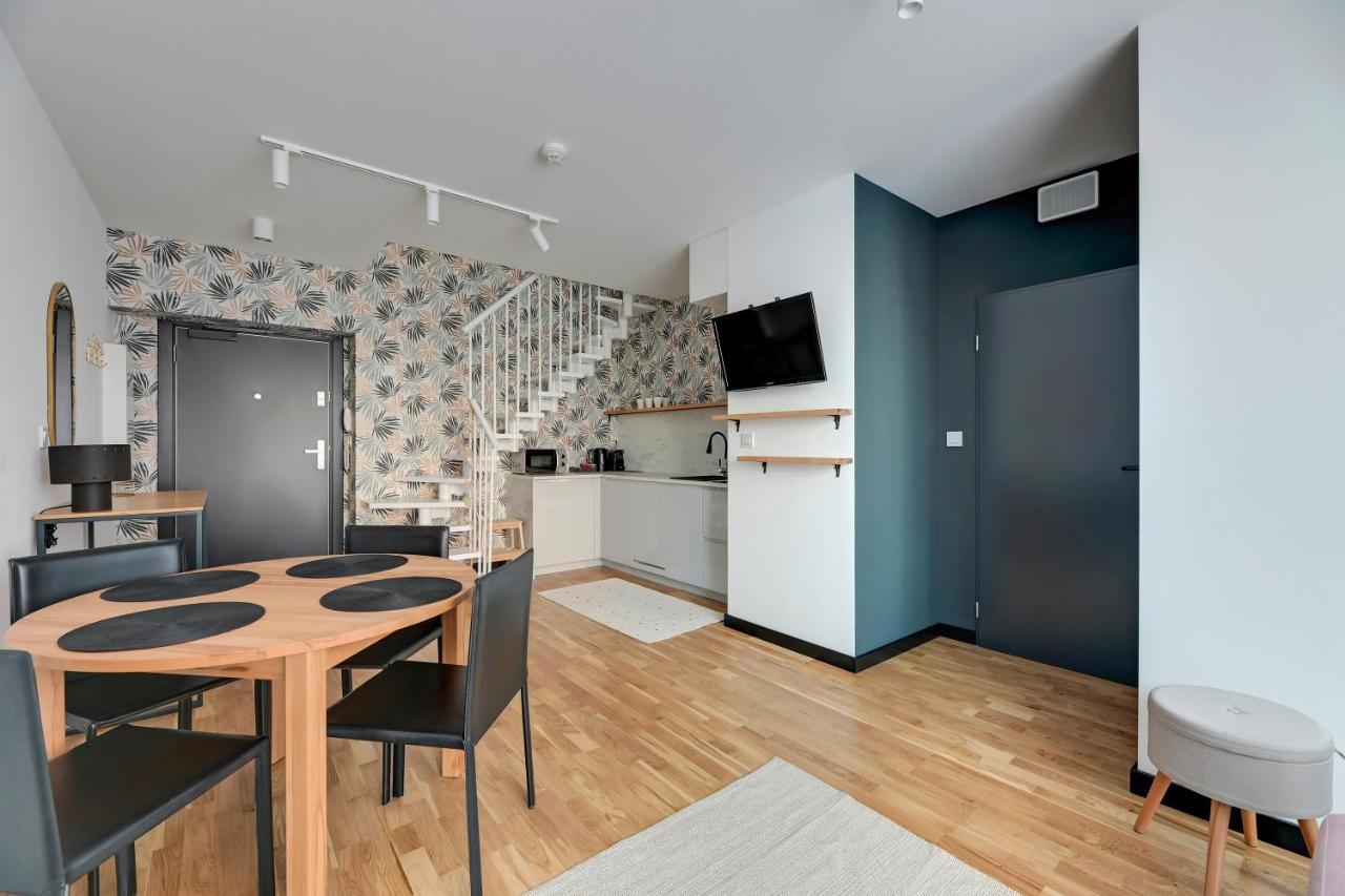 Dwie Motlawy Riverside & Parking By Downtown Apartment *