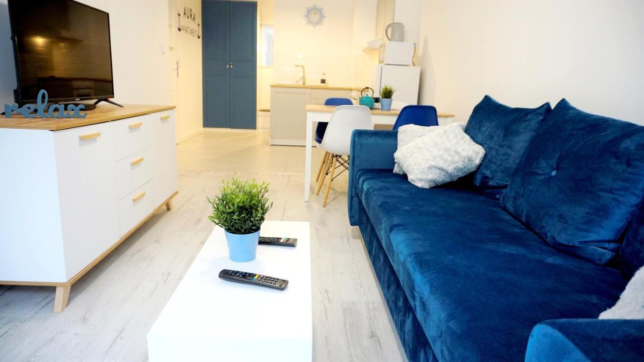 Aura Apartment *