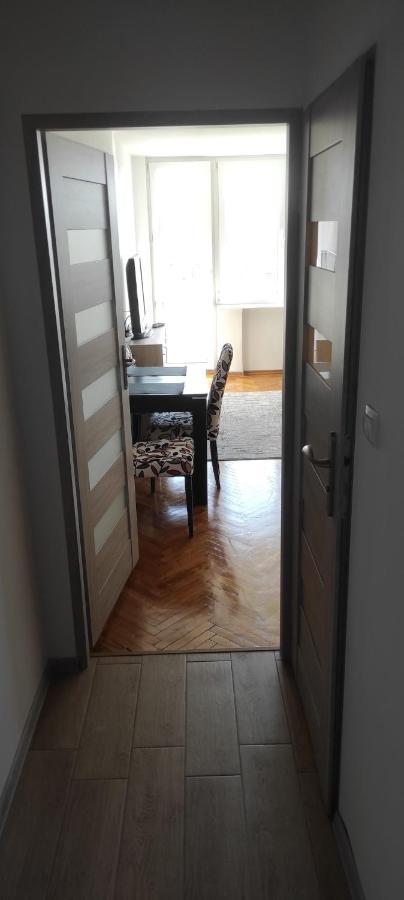 Piastowska 100 Apartment *