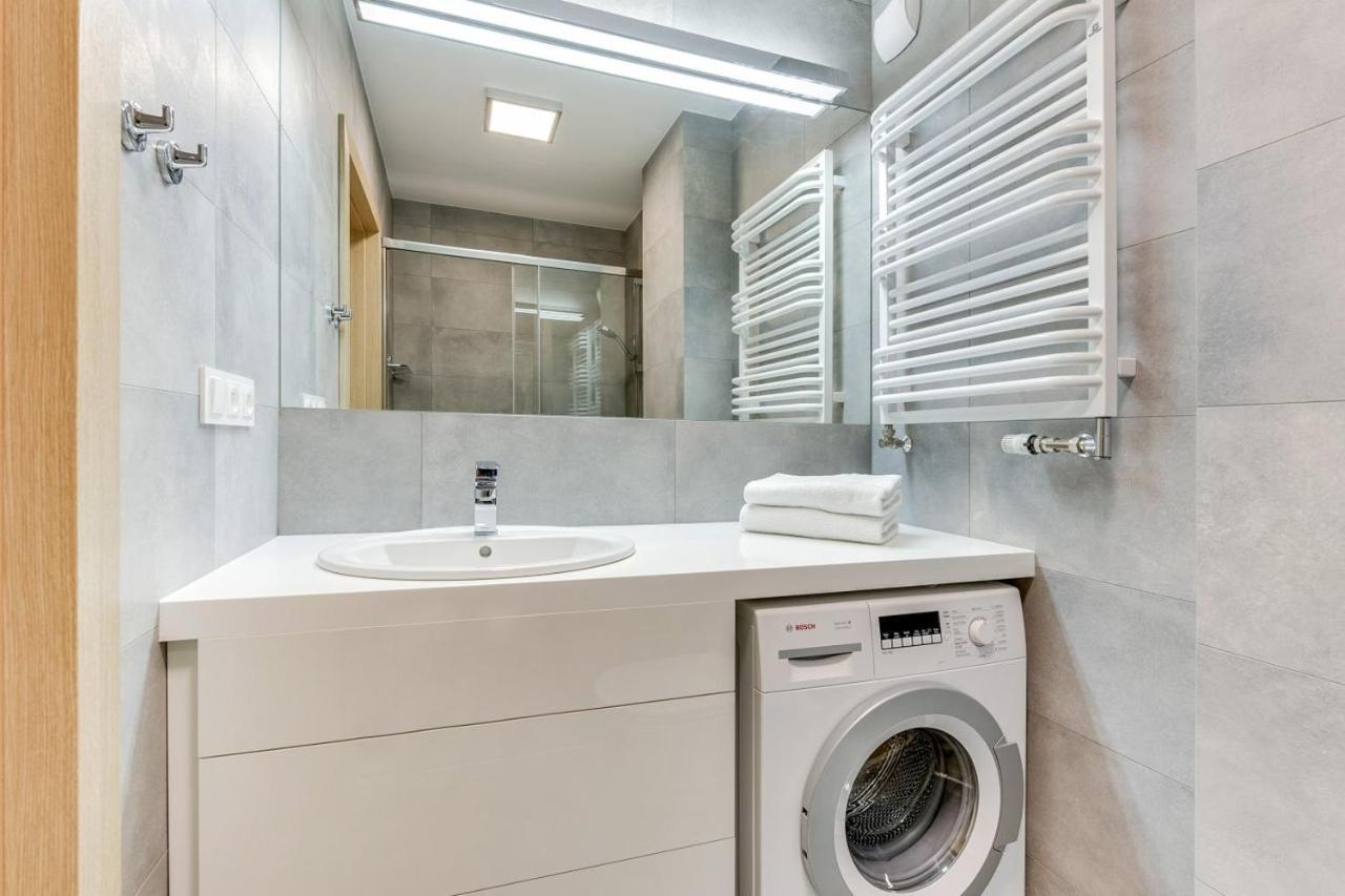 Apartment Goma Rent Chmielna 63 Waterlane Island Spa&wellness *