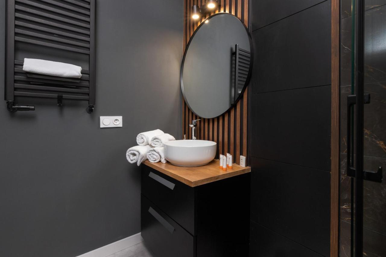 Apartment Pomorska Apartament Przy Parku Reagana By Renters