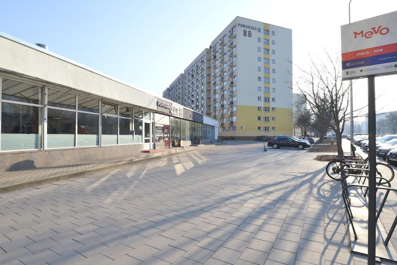 Pomorska Apartament Przy Parku Reagana By Renters