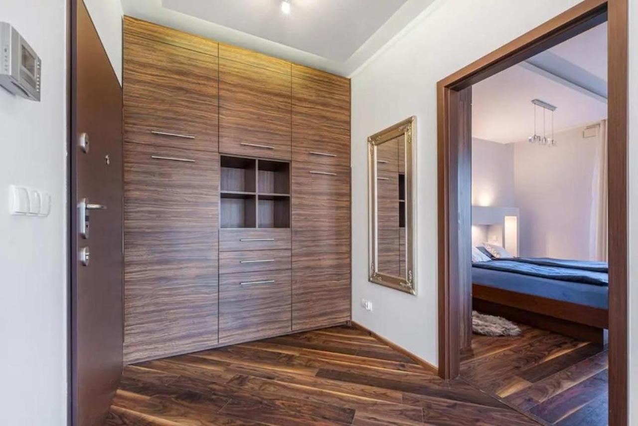 Golden Szafarnia 5 M28 Apartment