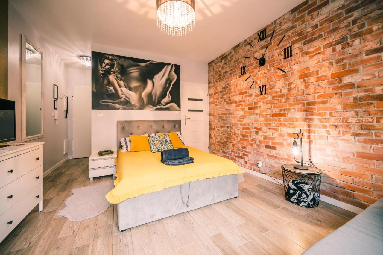 Silver Box Apartment
