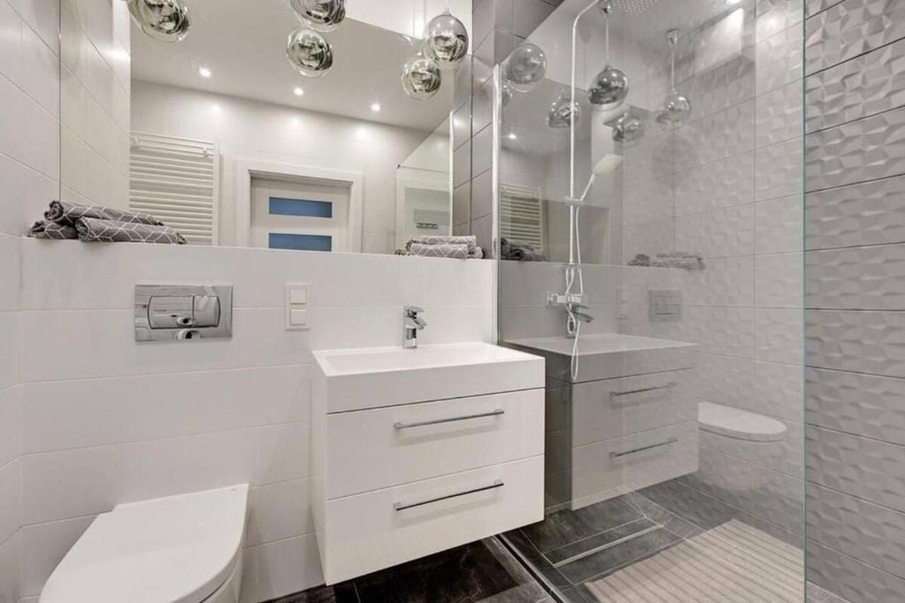 Golden Dluga Grobla 10 M23 Căn hộ *