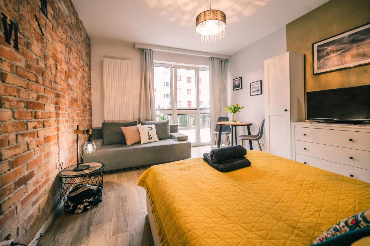 Silver Box Apartment *