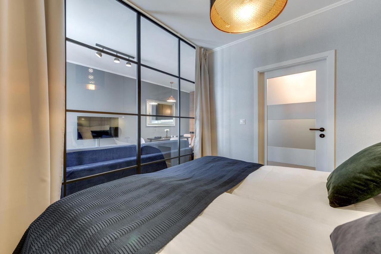 Browar Gdanski Free Parking By Renters *