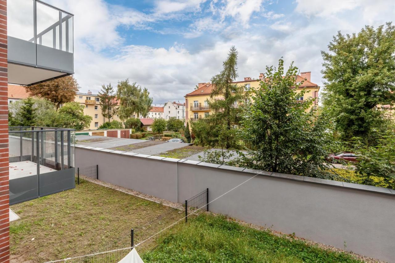Browar Gdanski Free Parking By Renters