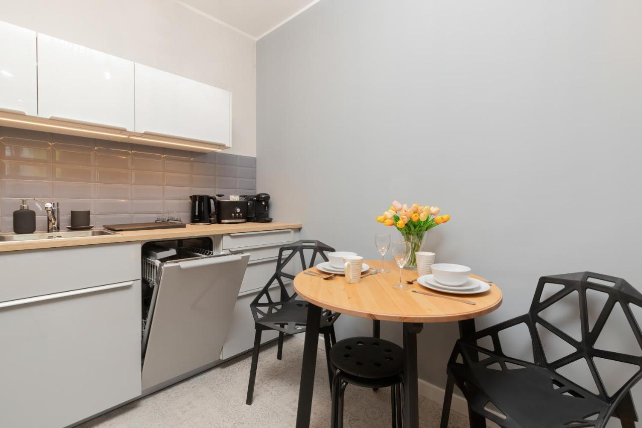 Browar Gdanski Free Parking By Renters