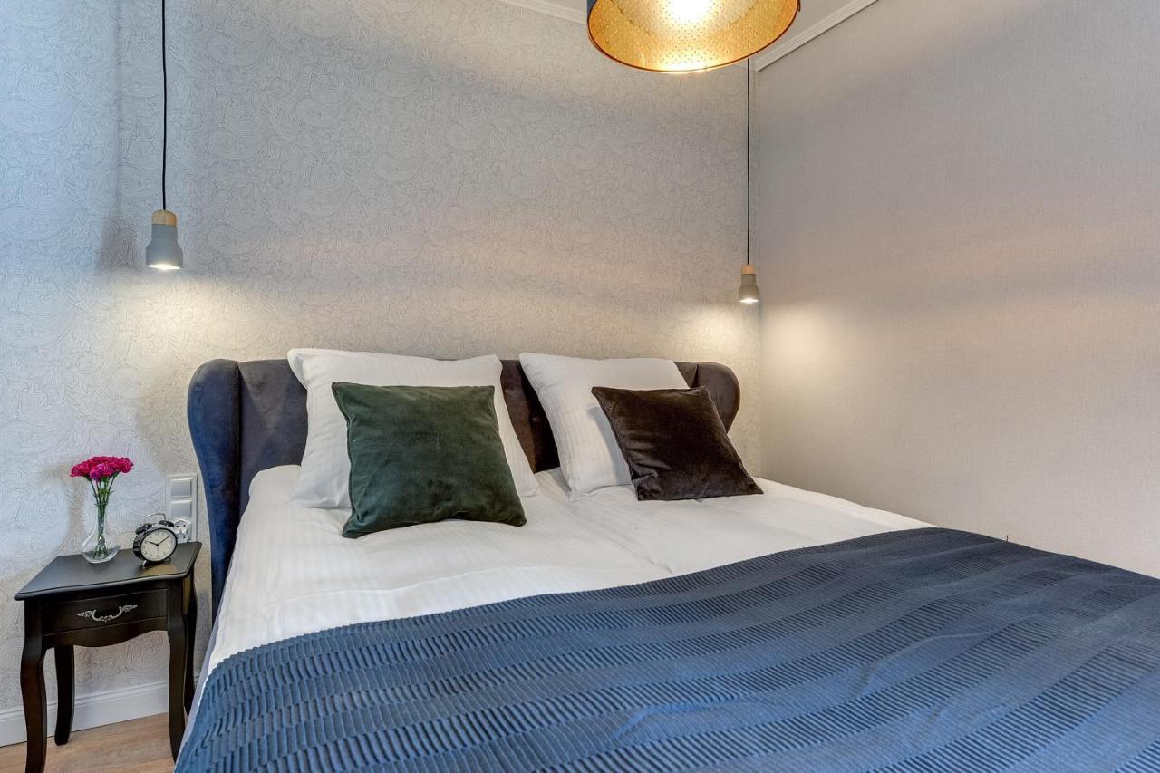 Browar Gdanski Free Parking By Renters *