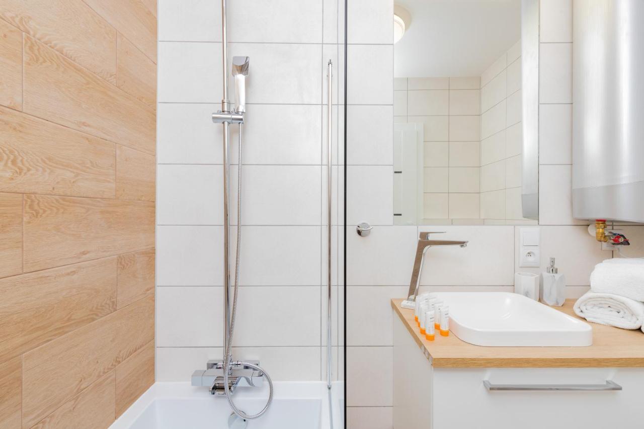 Brzezno Apartament Przy Plazy By Renters Apartment
