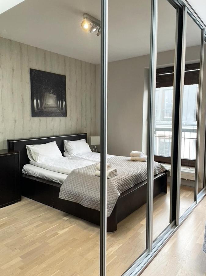 Chocolate - Old Town By Oneapartments Apartment