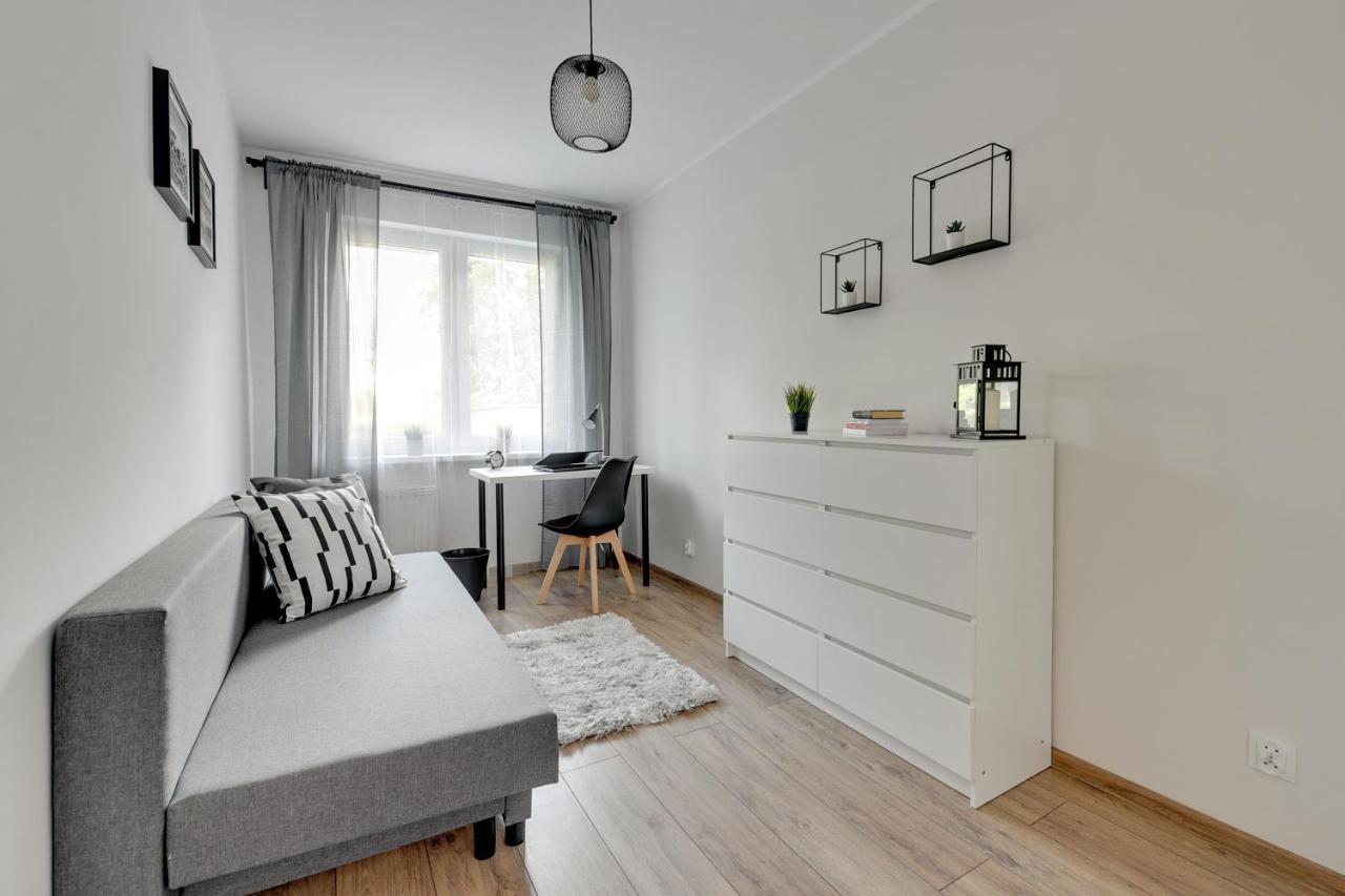 Pokoje Gdansk Zaspa 5B Homestay *