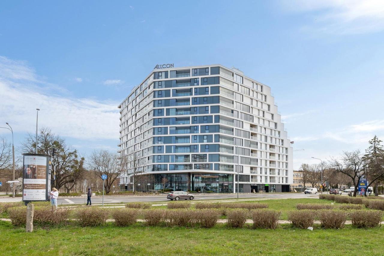 Huoneisto Tarasy Baltyku Seaside, Sauna, Gym & Free Parking By Downtown