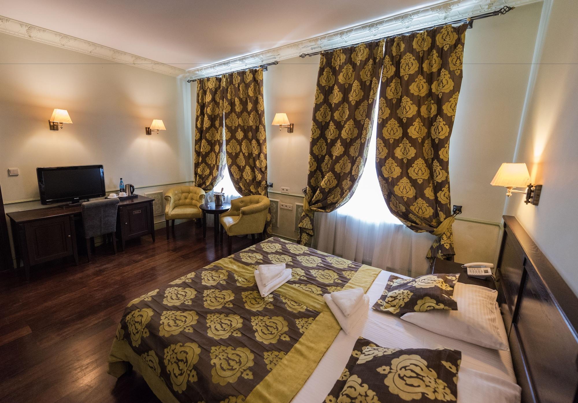 Aparthotel Holland House Old Town 4*